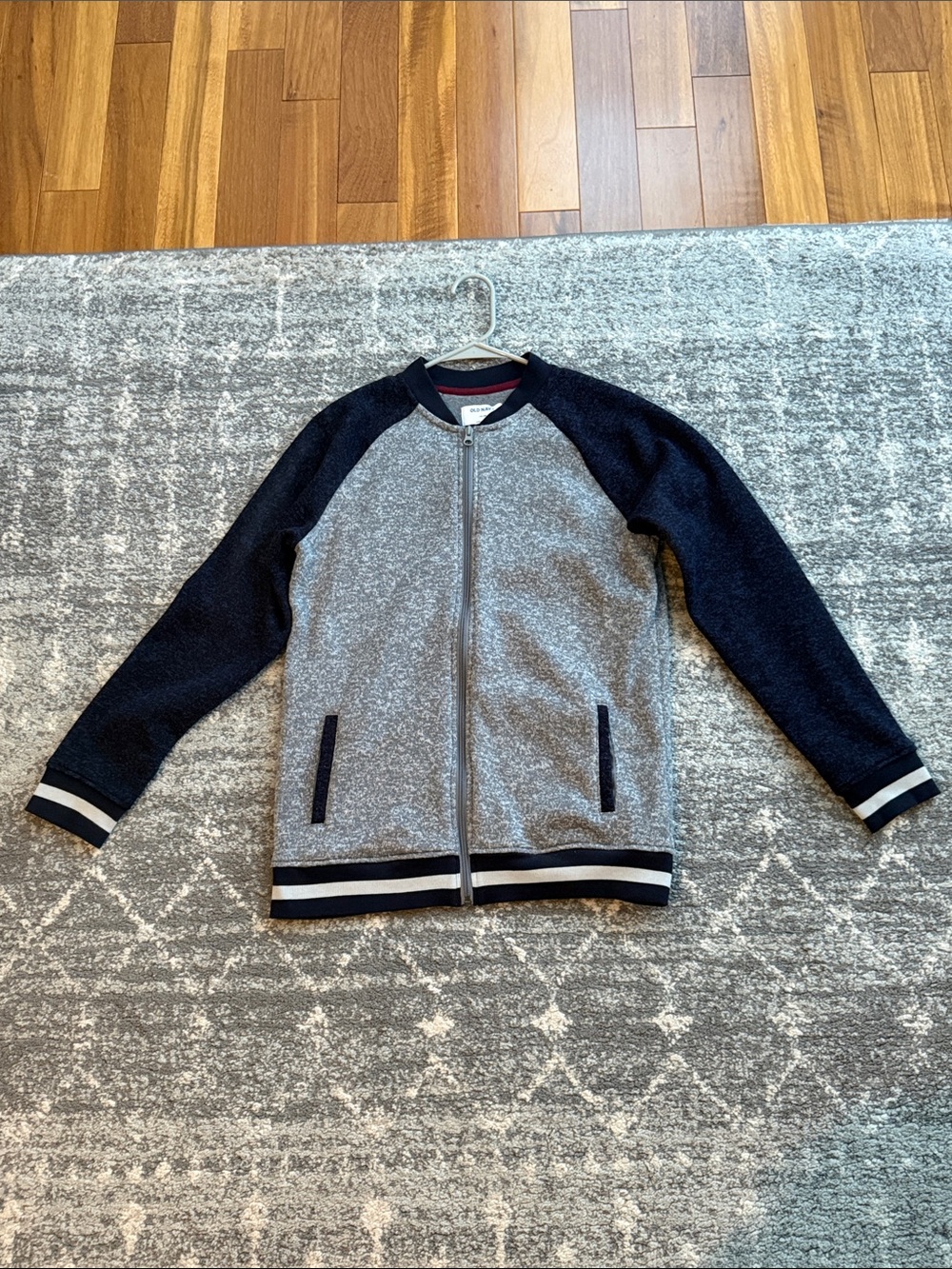Old Navy Gray and Navy Zip-Up Bomber Sweater Boy’s XXL 18